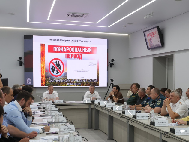 Евгений Наумов: К 1 сентября все школы Краснодара будут обеспечены системами пожарной безопасности